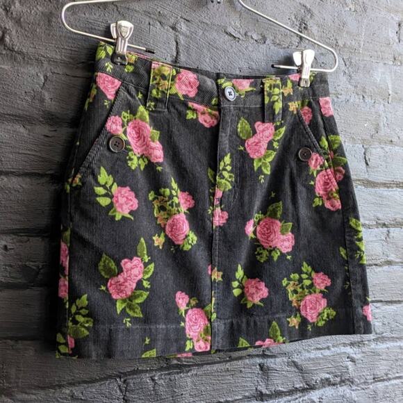 Retro Floral Corduroy Mini Skirt Dark Romance Boho Chic Grunge Grey Femme Skirt - Picture 3 of 5